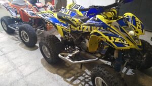 ADHESIVOS Y PEGATINAS DE VINILO PARA SUZUKI LTZ 400 Rt010-06