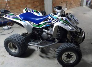 ADHESIVOS Y PEGATINAS DE VINILO PARA SUZUKI LTZ 400 Rt002-03
