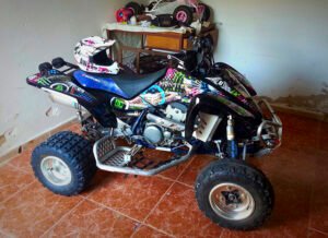 ADHESIVOS Y PEGATINAS DE VINILO PARA SUZUKI LTZ 400 Rt008-01