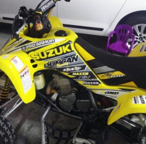 ADHESIVOS Y PEGATINAS DE VINILO PARA SUZUKI LTZ 400 Rt003-06