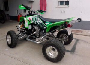 ADHESIVOS Y PEGATINAS DE VINILO PARA SUZUKI LTZ 400 Rt009-02