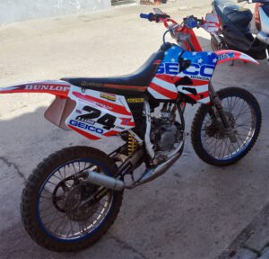 ADHESIVOS Y PEGATINAS DE VINILO HONDA ENDURO Y CROSS Rt004-01