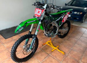 ADHESIVOS Y PEGATINAS DE VINILO KAWASAKI ENDURO Y CROSS Rt001-10