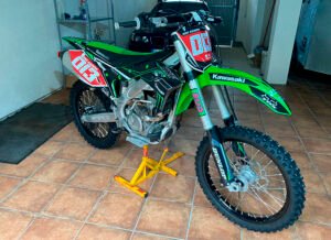 ADHESIVOS Y PEGATINAS DE VINILO KAWASAKI ENDURO Y CROSS Rt001-10