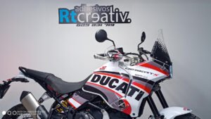 DUCATI DESERTX